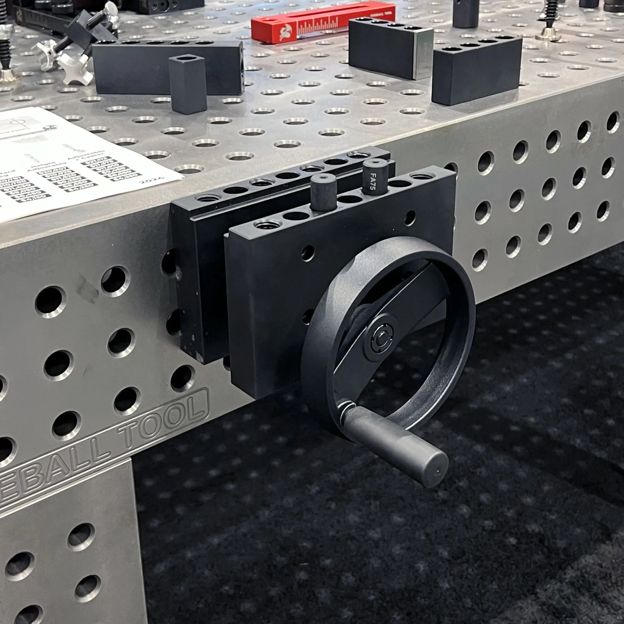 Sidekick Vise - 19 mm System