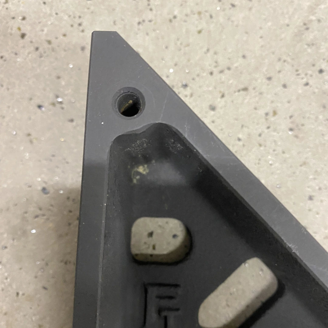 Monster Square 100 mm FE (Factory Seconds)