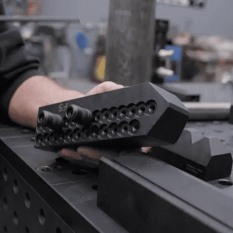V Block XL (Pair) - 28 mm System